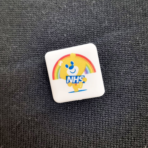 Theo NHS badge